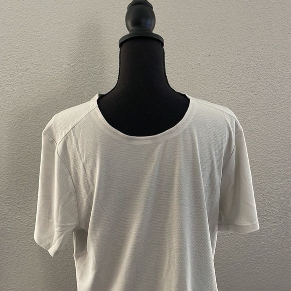 Lululemon Conflux Short Sleeve - Picture 2 of 8